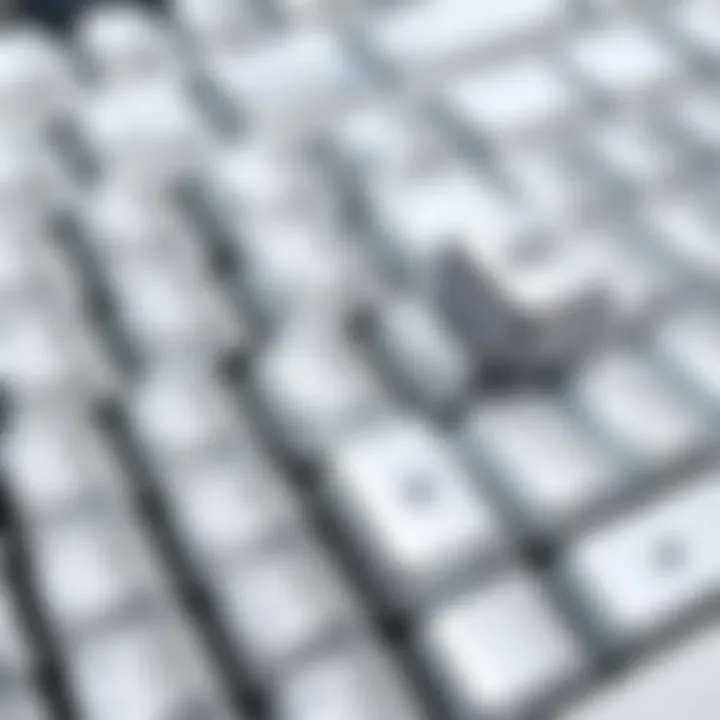 Detailed infographic on the compatibility of white Japanese keycaps with different keyboards.